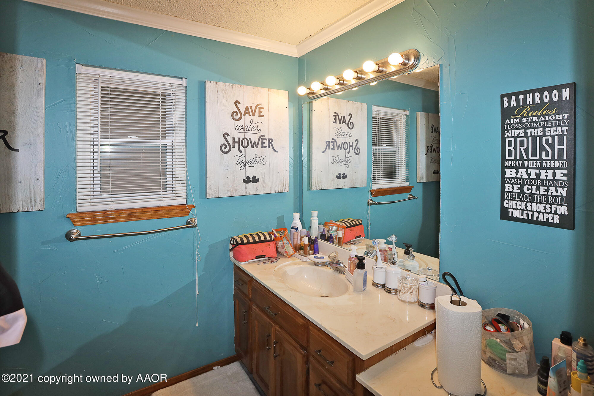 5706 Hillside Road Amarillo, TX 79109 - Photo 17 of 30 Master Bath