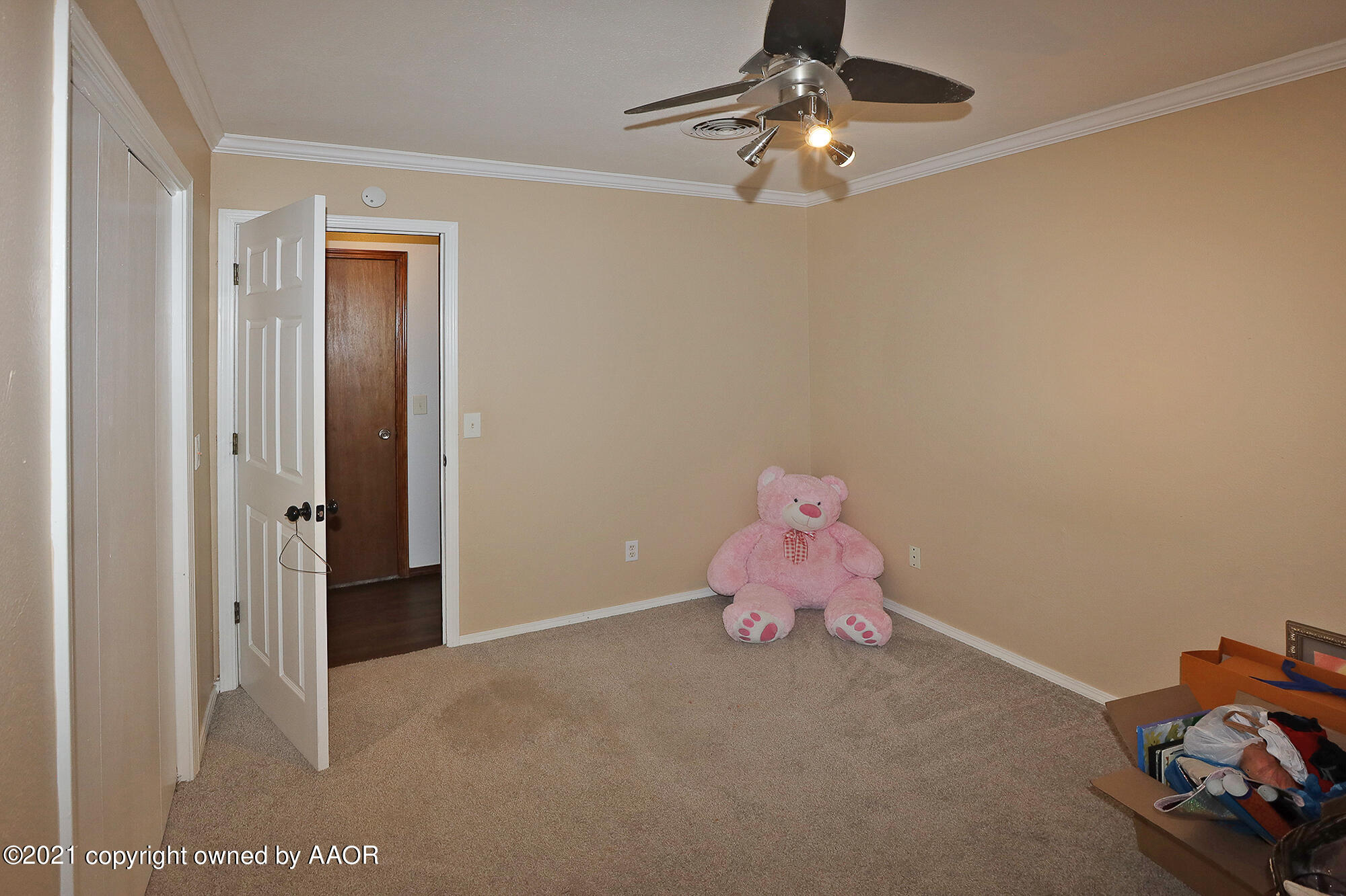 5706 Hillside Road Amarillo, TX 79109 - Photo 21 of 30 3rd Bedroom