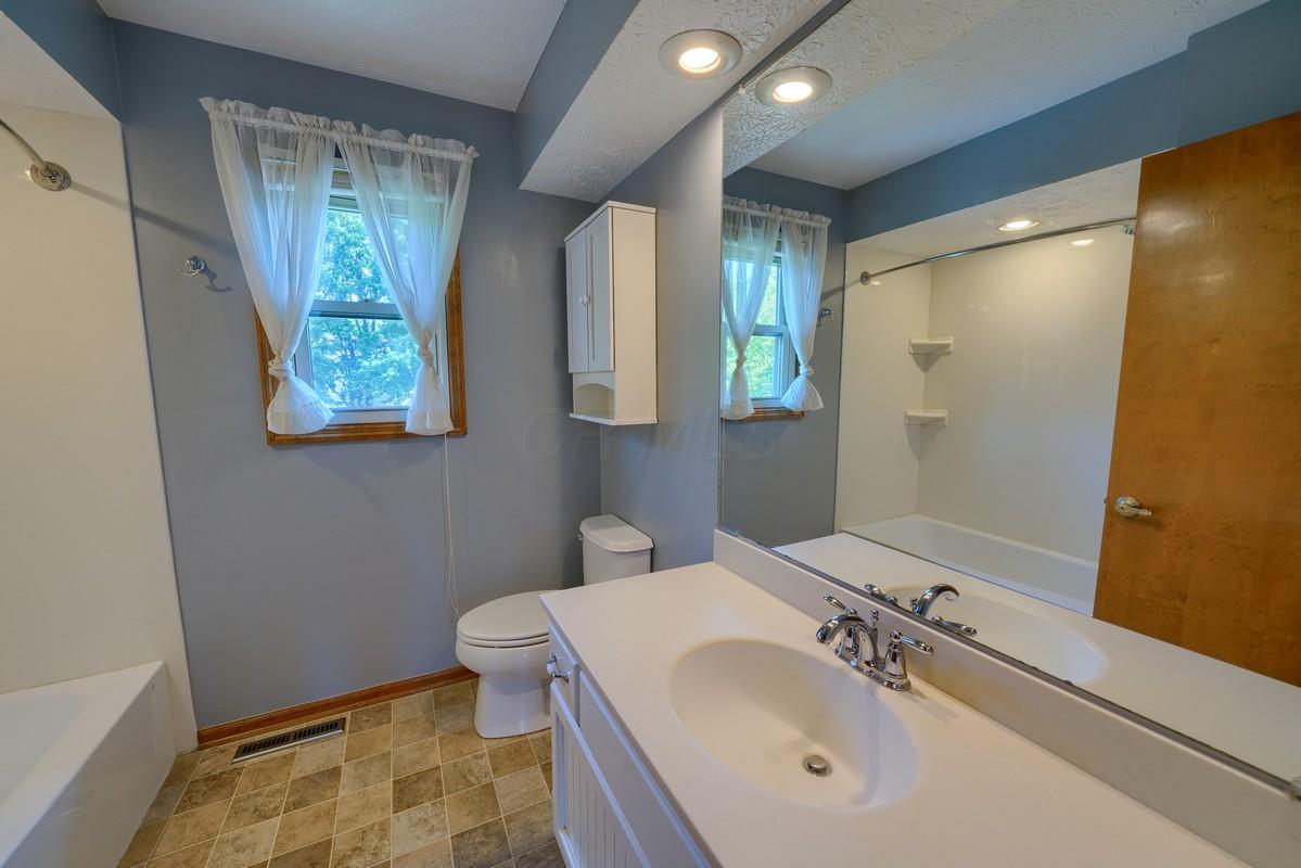 2142 Stancrest Road Dublin, OH 43016 - Photo 32 of 47 Gallery Image 32