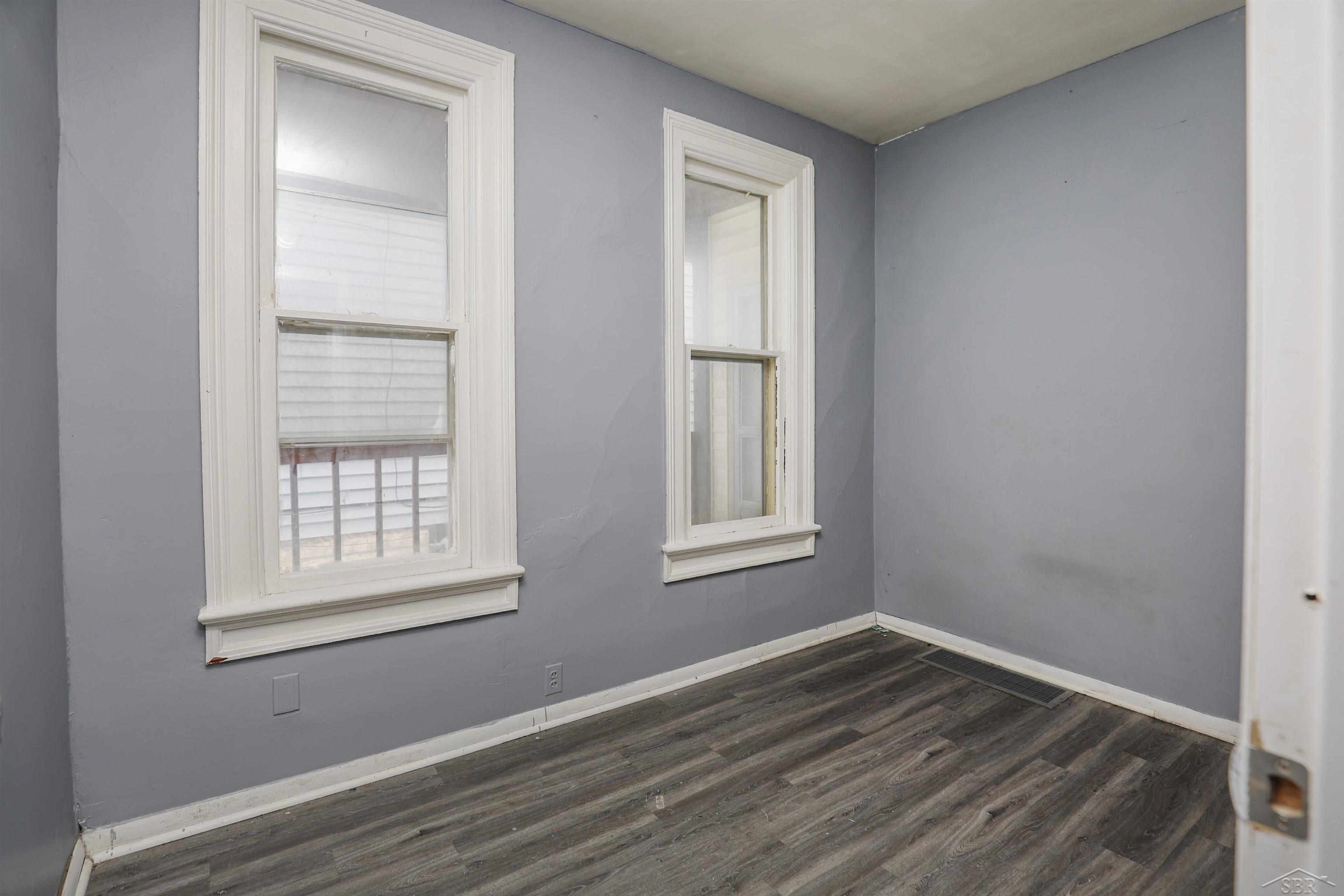1813 3rd Street Bay City, MI 48708 - Photo 6 of 20