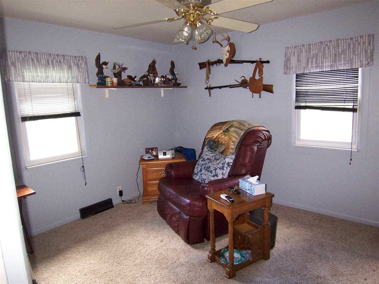5157 West Carpenter Road Flint, MI 48504 - Photo 12 of 26 21509771-11.JPG