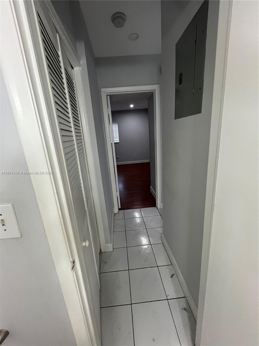 8404 West Sample Road, Unit 131 Coral Springs, FL 33065 - Photo 16 of 36 a view of entryway