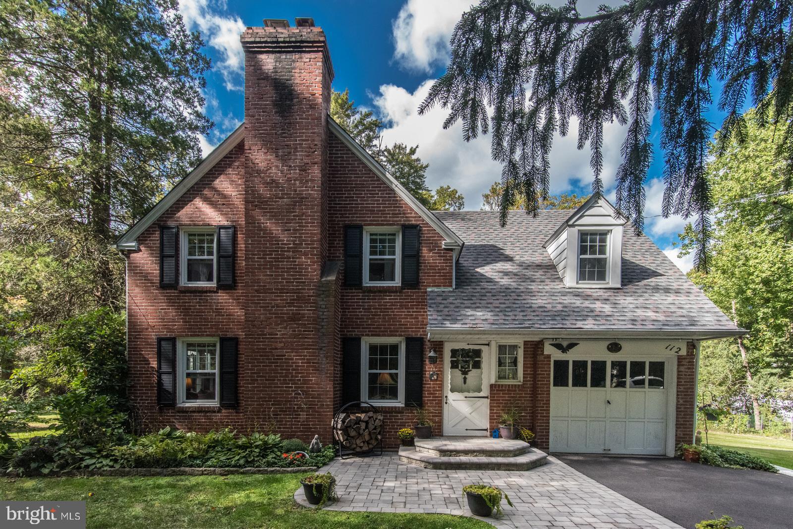 112 Fairhill Road Huntingdon Valley, PA 19006 - Photo 2 of 86 Gallery Image 2
