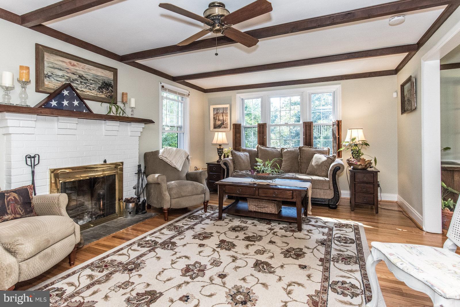 112 Fairhill Road Huntingdon Valley, PA 19006 - Photo 5 of 86 Gallery Image 5