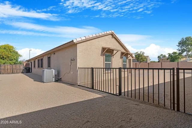 $569,000 | 2315 East Hazeltine Way, Gilbert, AZ 85298