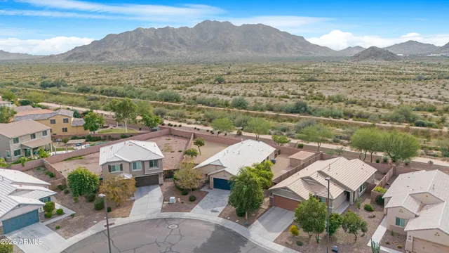 $569,000 | 2315 East Hazeltine Way, Gilbert, AZ 85298