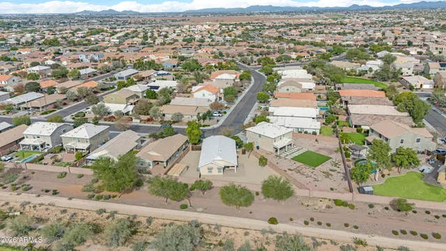 $569,000 | 2315 East Hazeltine Way, Gilbert, AZ 85298