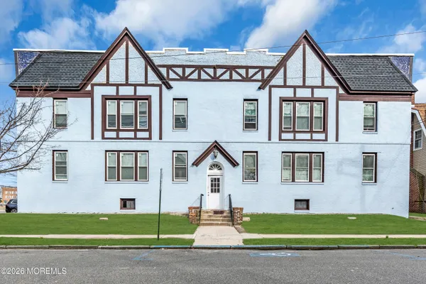 $2,250 | 922 4th Avenue, Unit 2B, Asbury Park, NJ 07712