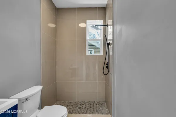 $2,250 | 922 4th Avenue, Unit 2B, Asbury Park, NJ 07712
