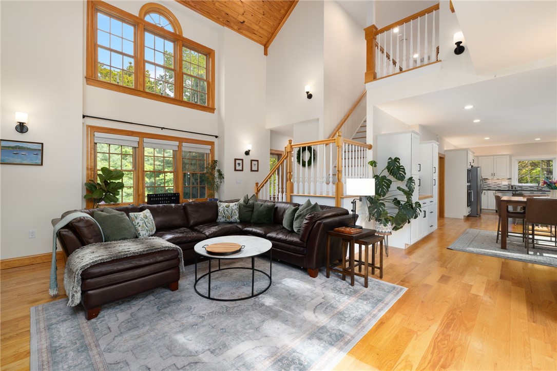 138 Chestnut Street Rehoboth, MA 02769 - Photo 4 of 48