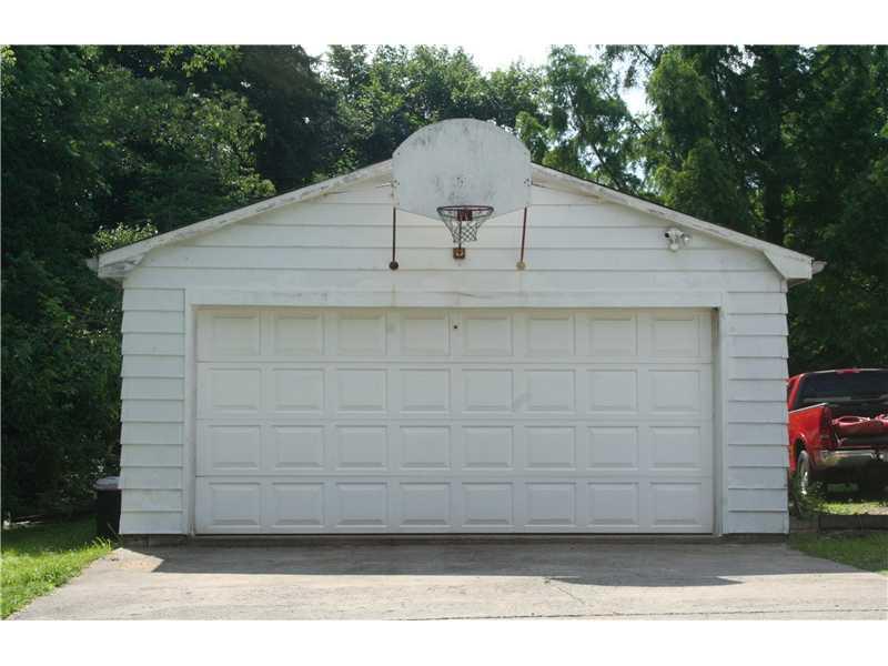 Parking Lot/Garage. 