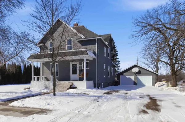 $249,900 | 421 2nd Street Northeast, Staples, MN 56479
