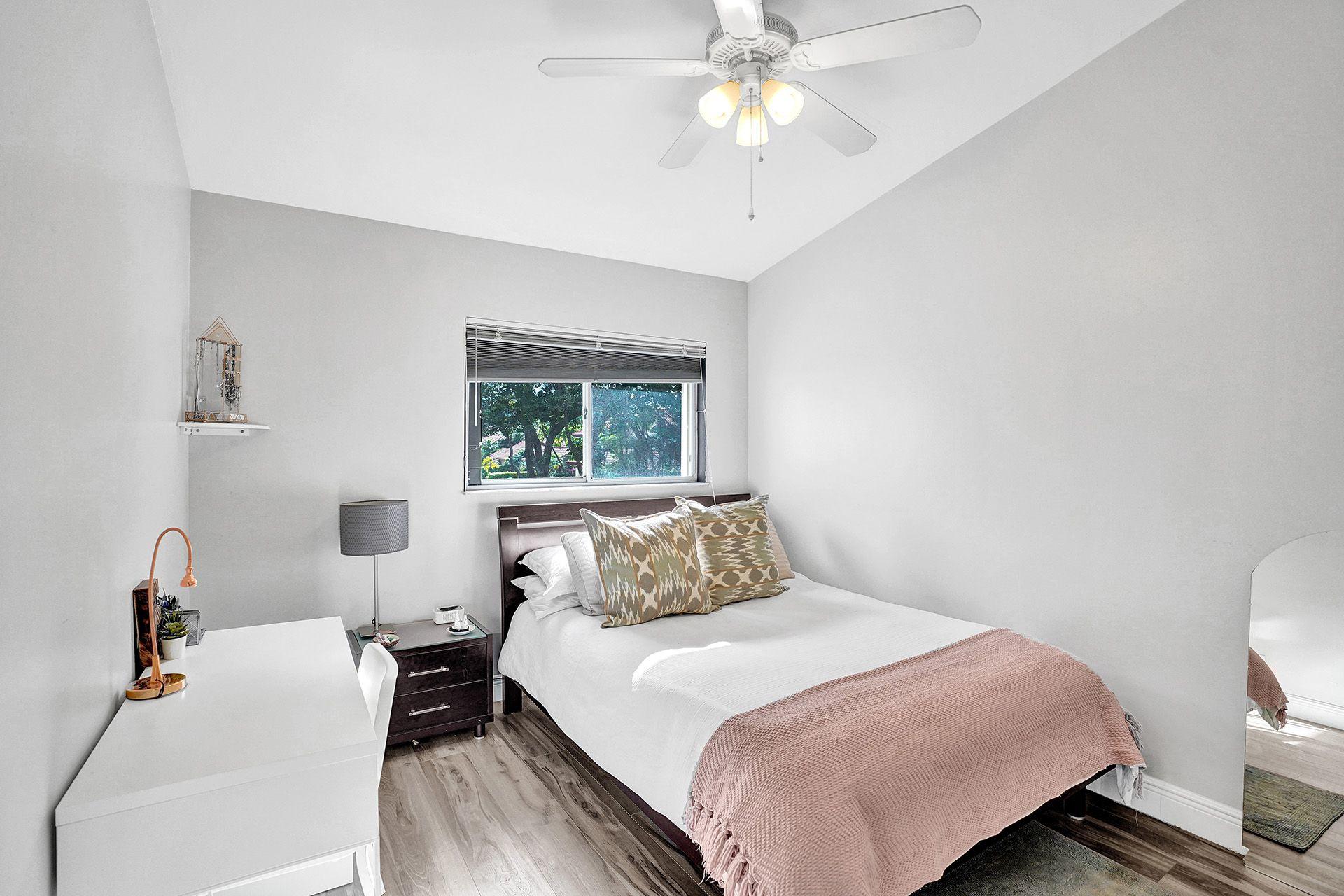 6069 Old Court Road, Unit 107 Boca Raton, FL 33433 - Photo 32 of 47 DSC02173