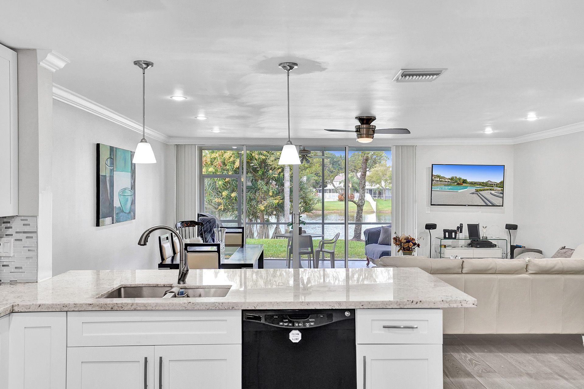 6069 Old Court Road, Unit 107 Boca Raton, FL 33433 - Photo 4 of 47 DSC02101