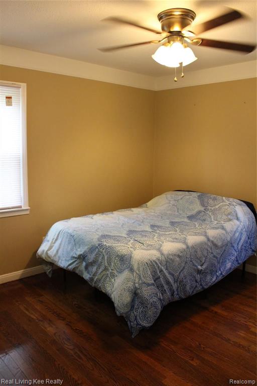 16052 Sumner Redford, MI 48239 - Photo 9 of 23