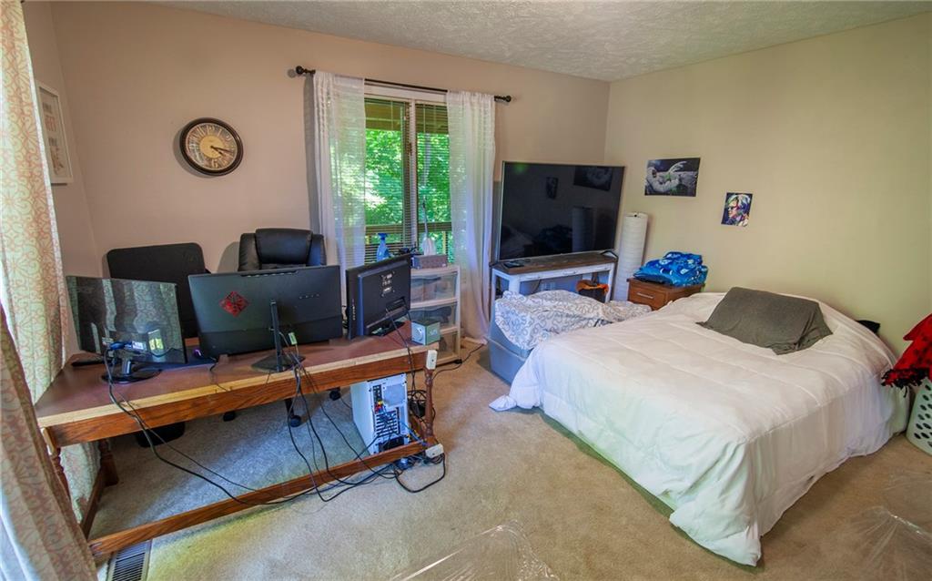 1102 Yellowbrick Road Pendleton, IN 46064 - Photo 15 of 32