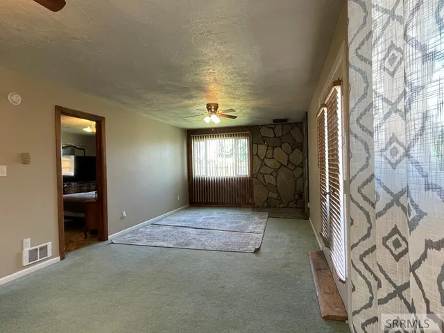 $329,000 | 260 Gifford Street, Blackfoot, ID 83221