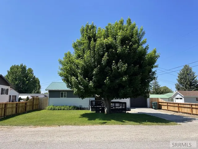 $329,000 | 260 Gifford Street, Blackfoot, ID 83221
