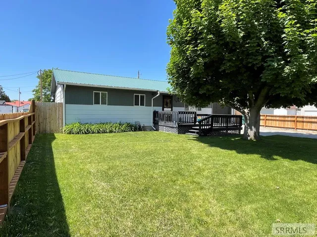 $329,000 | 260 Gifford Street, Blackfoot, ID 83221