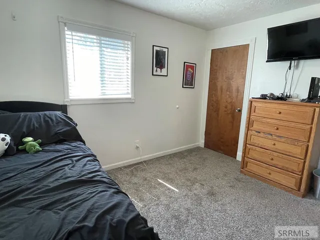 $329,000 | 260 Gifford Street, Blackfoot, ID 83221