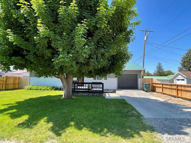 $329,000 | 260 Gifford Street, Blackfoot, ID 83221