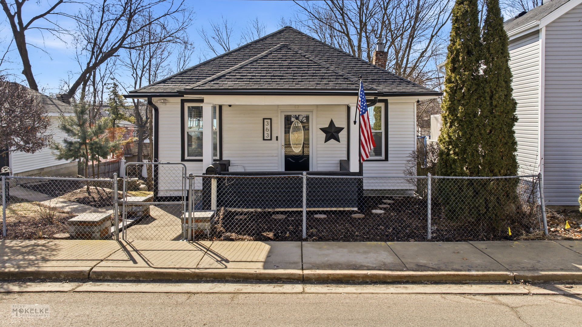 a view of a house with street