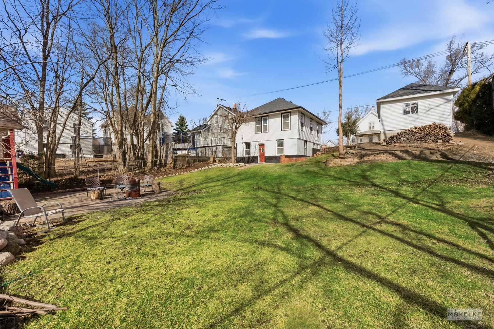 363 Franklin Boulevard Elgin, IL 60120 - Photo 27 of 32 a view of a town with small houses
