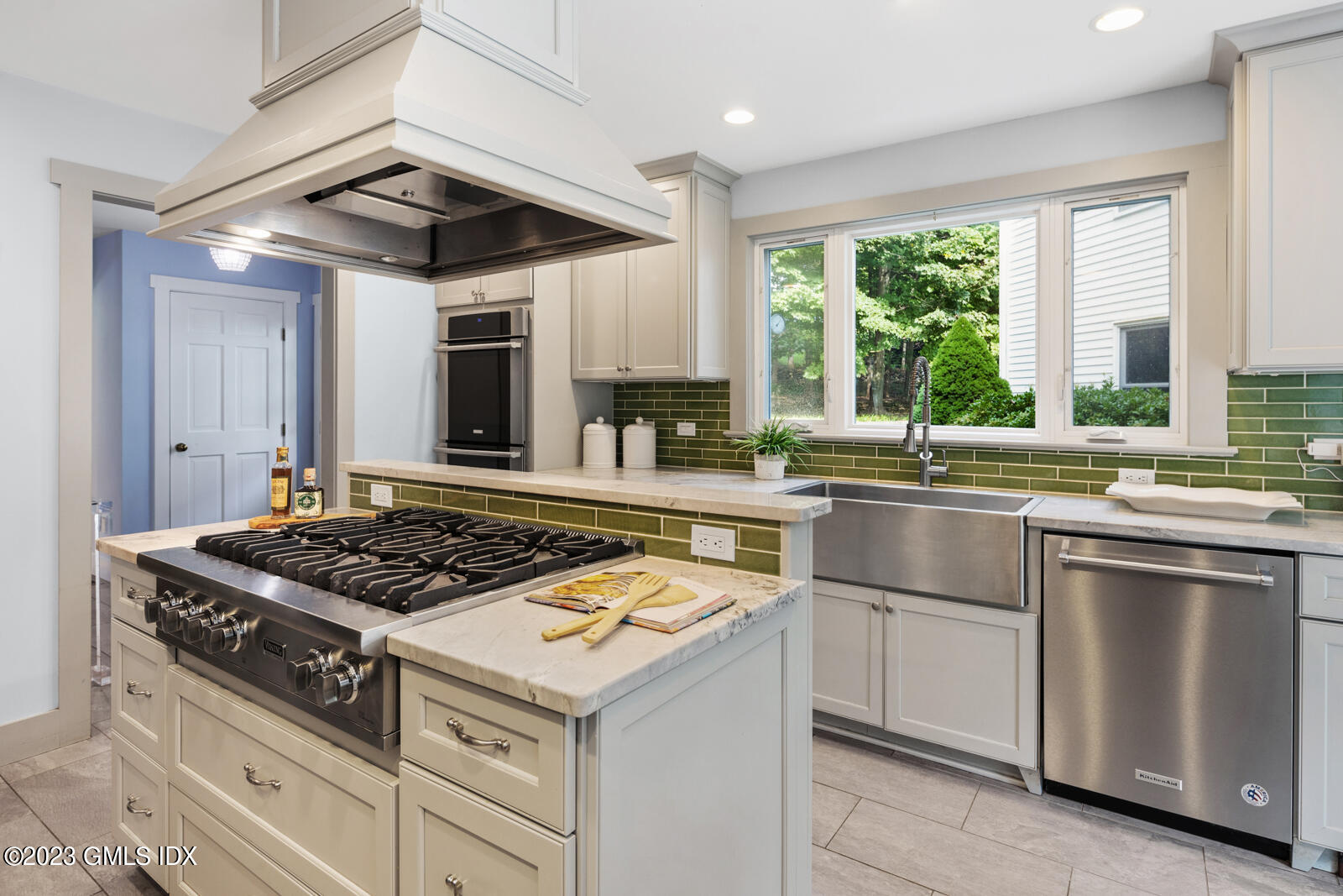 22 Drummer Lane Redding, CT 06896 - Photo 10 of 40 a kitchen with appliances cabinets and a sink