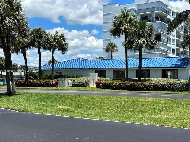$2,075 | 5151 North Hwy A1A, Unit 113, Fort Pierce, FL 34949