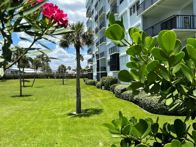 $2,075 | 5151 North Hwy A1A, Unit 113, Fort Pierce, FL 34949