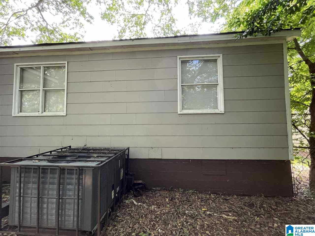 1252 18th Place Southwest Birmingham, AL 35211 - Photo 8 of 31