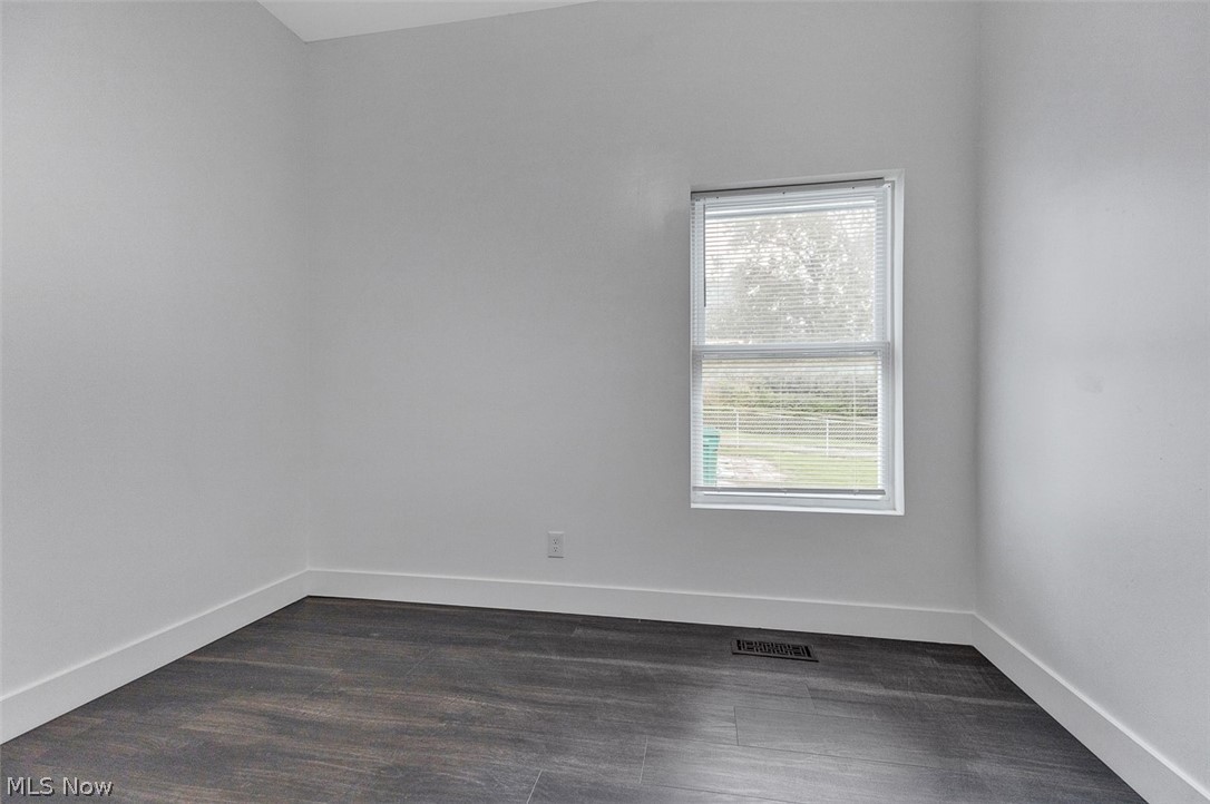 21206 Hansen Road Maple Heights, OH 44137 - Photo 21 of 25 Gallery Image 21
