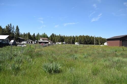 16984 Elsinore Road Bend, OR 97707 - Photo 1 of 4 Front of Property