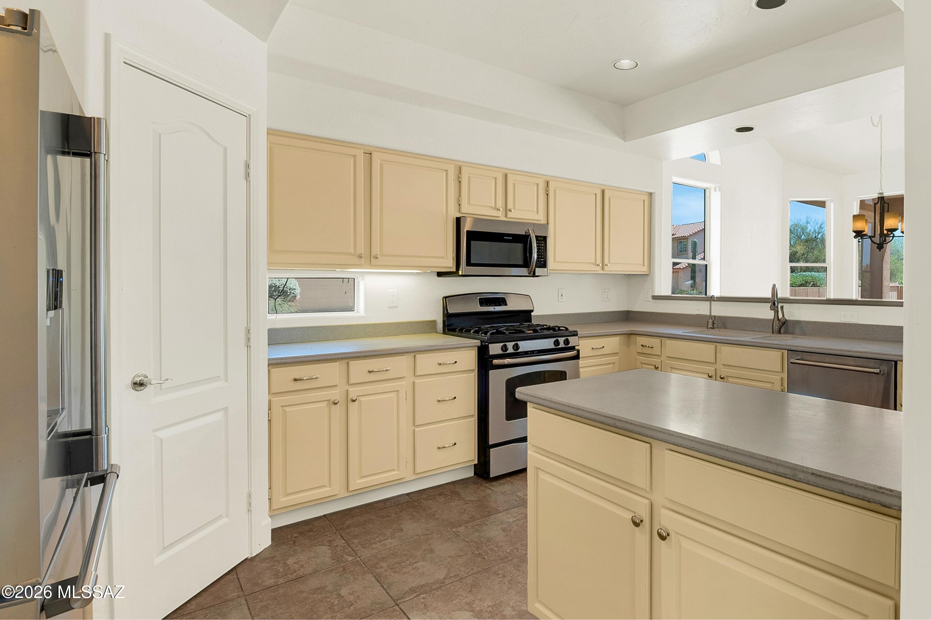 9820 North Star Ranch Place Tucson, AZ 85742 - Photo 16 of 48