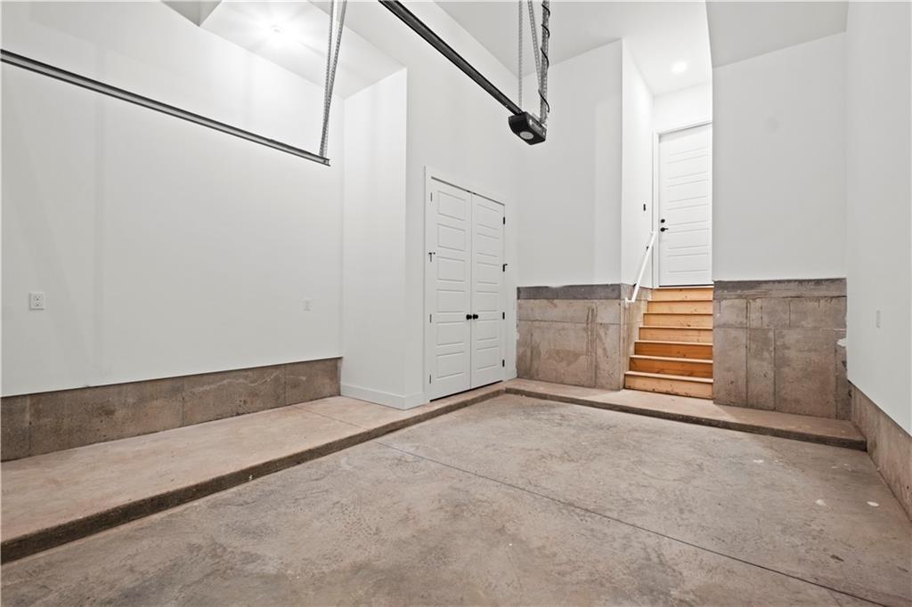 459 Southwest Longview Boulevard Lee's Summit, MO 64081 - Photo 25 of 40