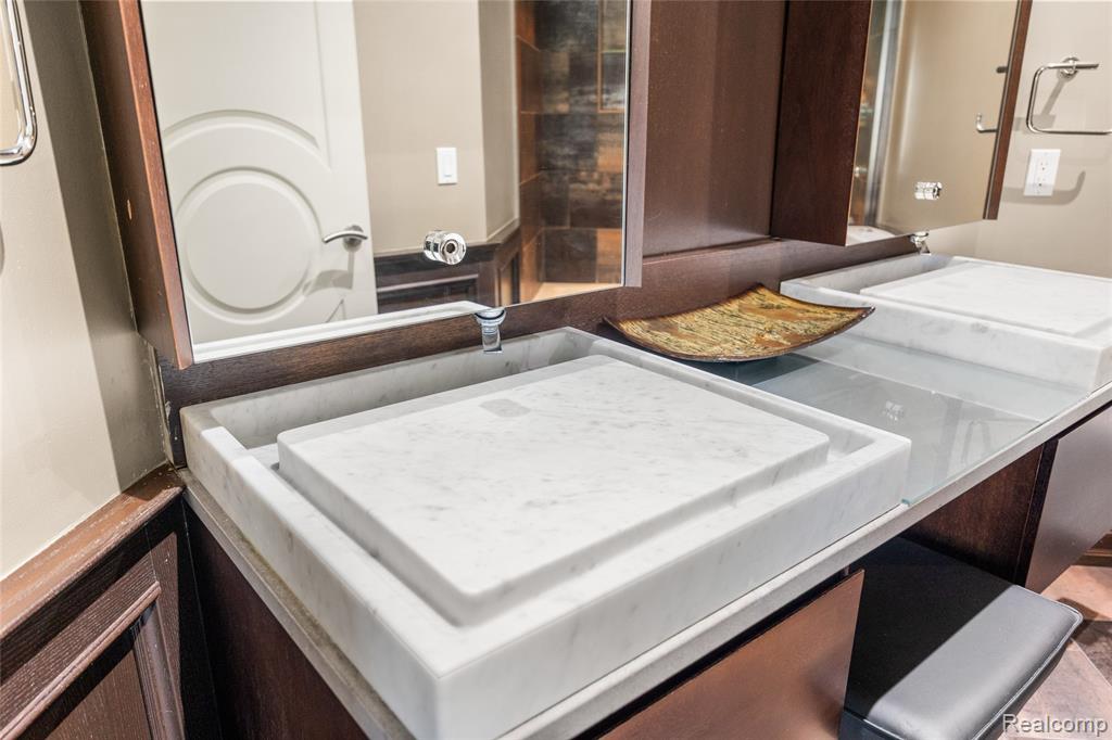 31705 South River Road, Unit B Harrison Township, MI 48045 - Photo 21 of 40 Gallery Image 21