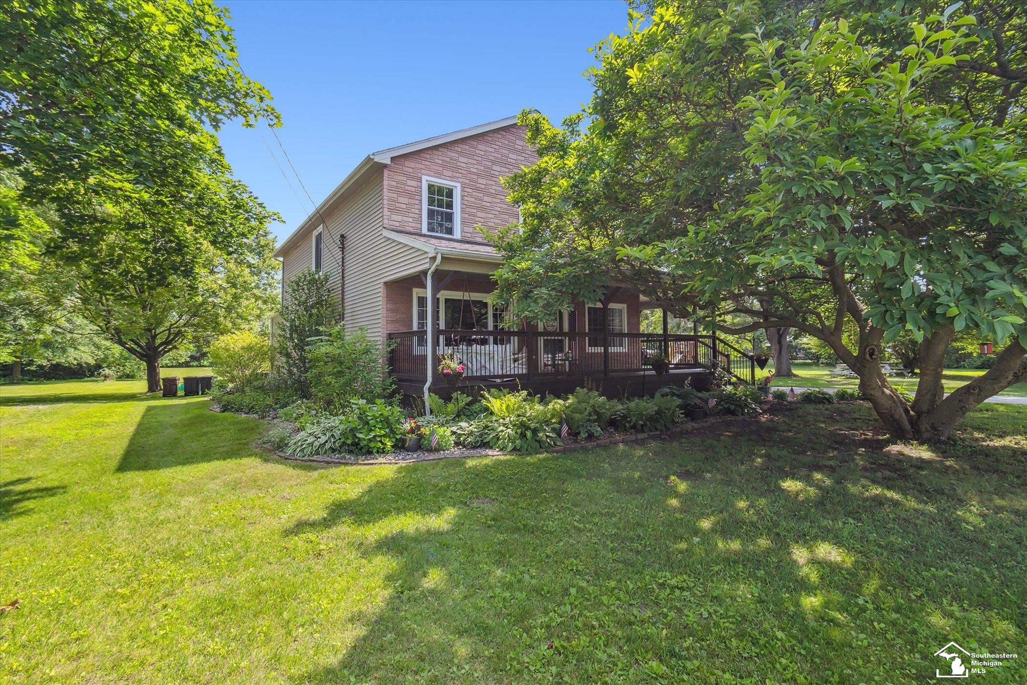 221 East Temperance Road Temperance, MI 48182 - Photo 2 of 66 50114157-1.JPG