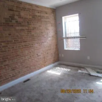 a view of empty room with window