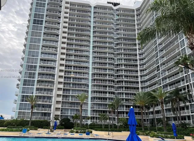 $450,000 | 7601 East Treasure Drive, Unit 1523, North Bay Village, FL 33141