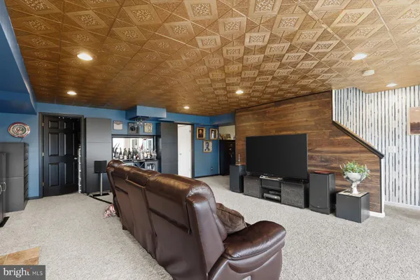 $875,000 | 6246 John Barton Payne Road, Marshall, VA 20115