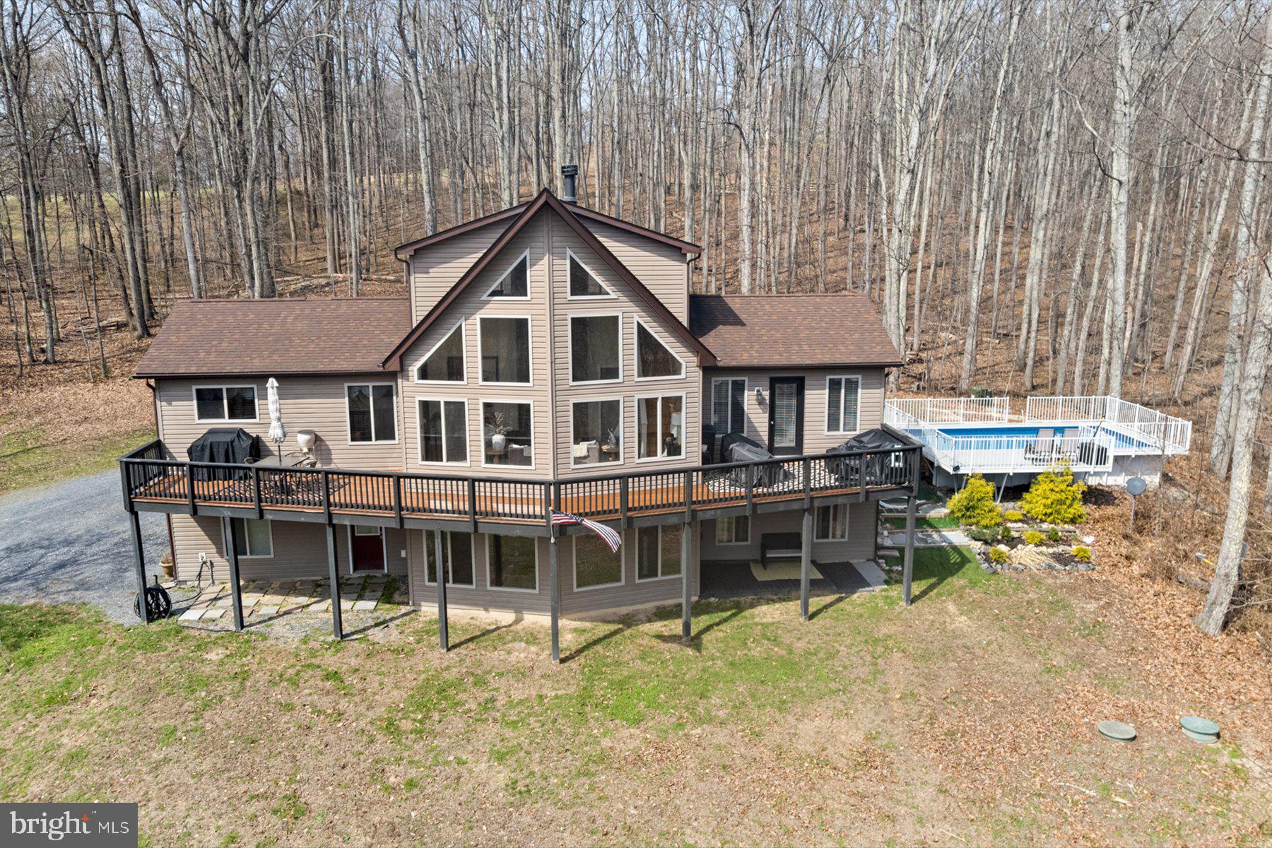 6246 John Barton Payne Road Marshall, VA 20115 - Photo 4 of 32 a view of a house with a swimming pool