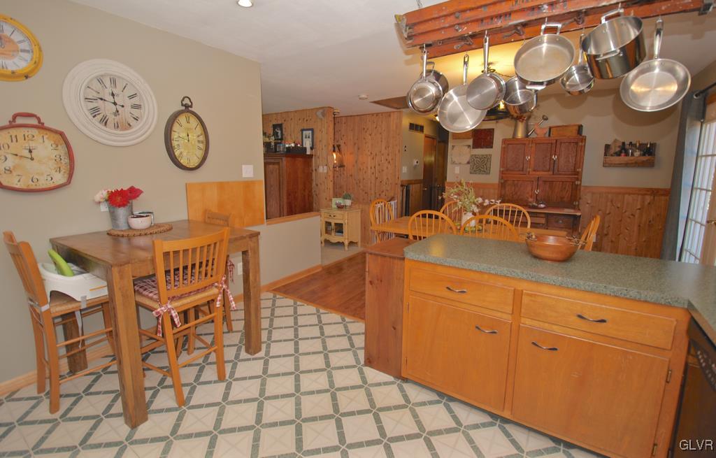 537 O. W. Road Bangor, PA 18013 - Photo 8 of 37 Gallery Image 8