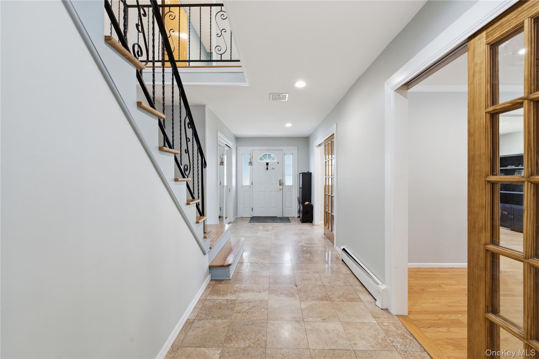 308 South Oyster Bay Road, Unit A Syosset, NY 11791 - Photo 11 of 37