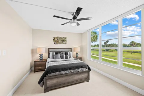 $260,000 | 808 Cypress Boulevard, Unit 206, Pompano Beach, FL 33069