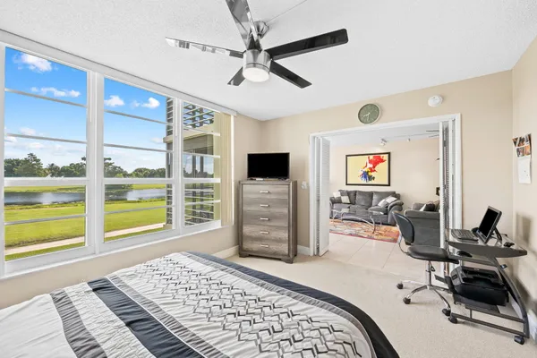 $260,000 | 808 Cypress Boulevard, Unit 206, Pompano Beach, FL 33069