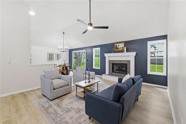 $349,900 | 1003 Lincoln Street, Pleasant Hill, MO 64080