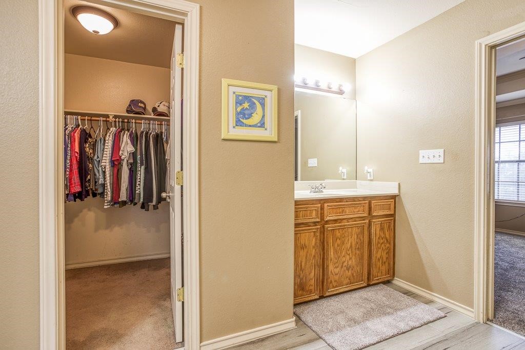 314 Hancock Odem, TX 78370 - Photo 31 of 40 a view of a walk in closet