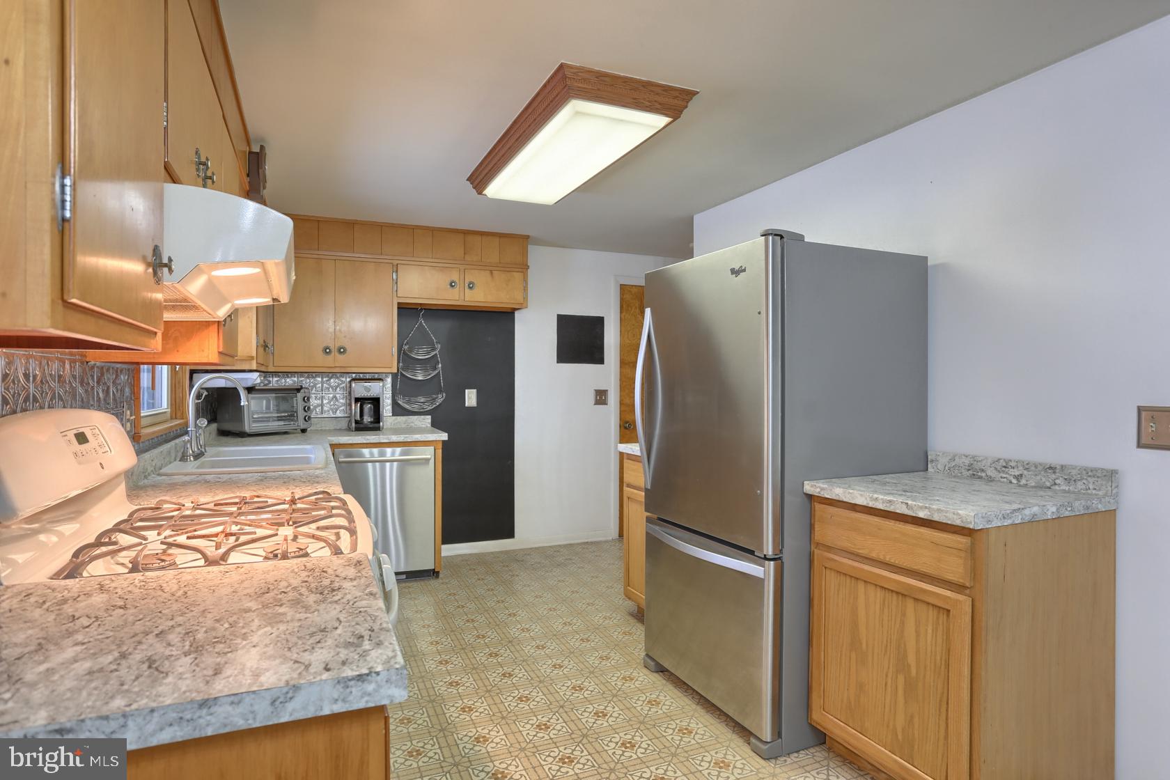 302 Ridge Road Annville, PA 17003 - Photo 5 of 24 Gallery Image 5