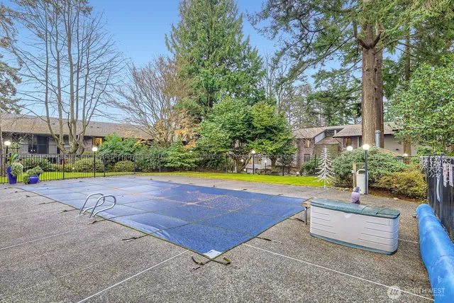 $499,000 | 13513 Linden Avenue North, Unit C114, Seattle, WA 98133