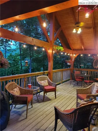 $975,000 | 167 Rhododendron Drive, Beech Mountain, NC 28604